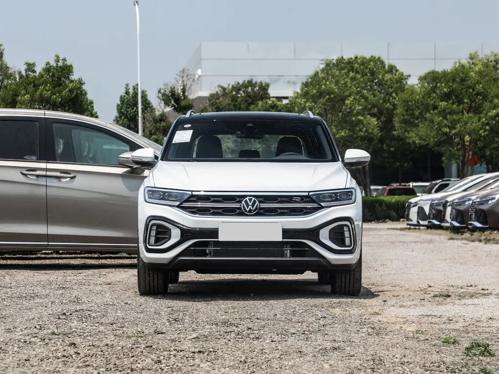 2024-VW-T-ROC-300TSI-Starlight-02-1-scaled.webp